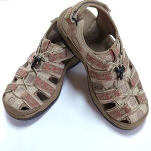 L.L. Bean,walking/hiking/sport closed toe sandal. Beige with floral prin…